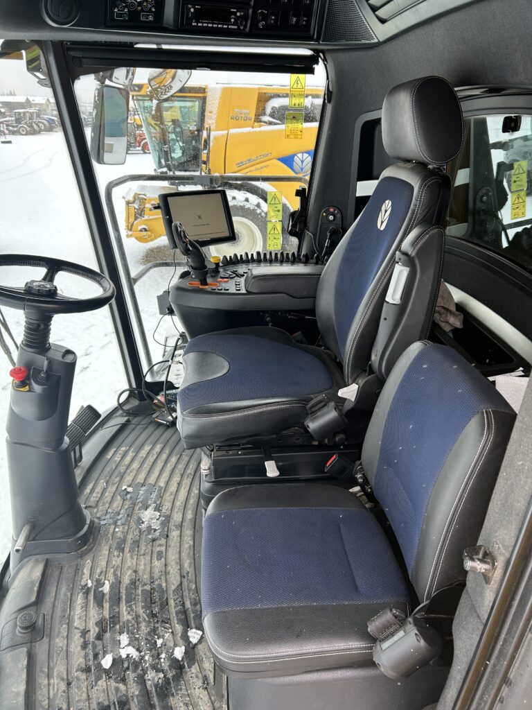 2022 New Holland CR9.90 5