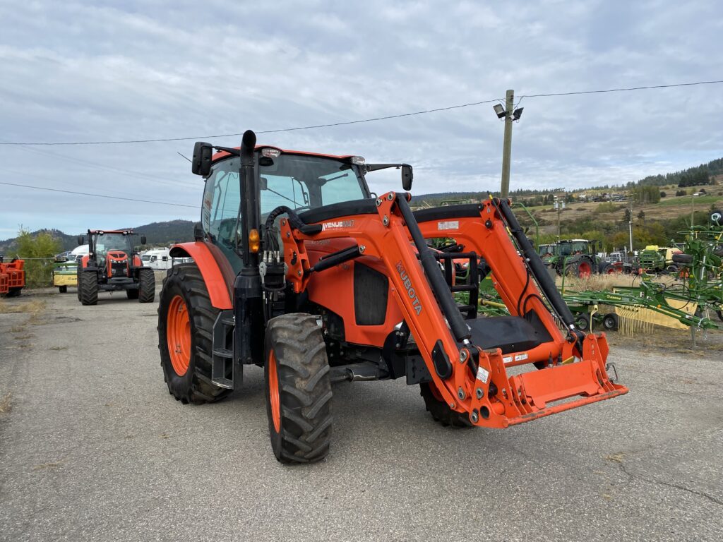 2022 Kubota M6-101 6