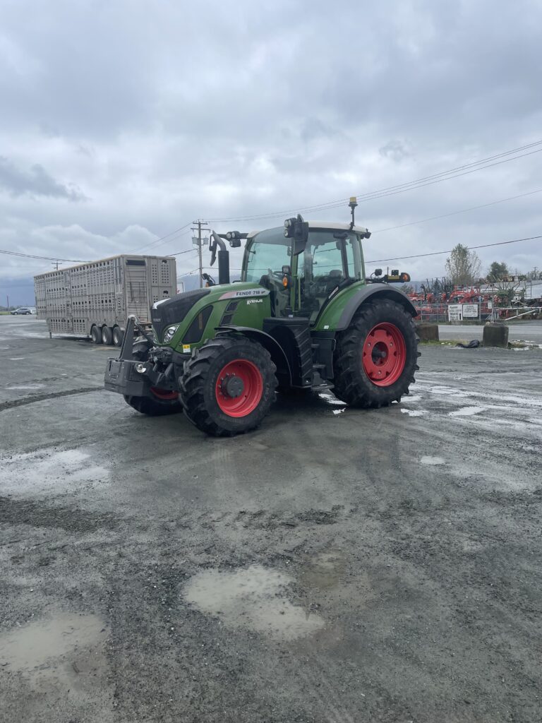 2018 Fendt 718S4 Tractor 1