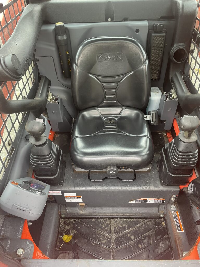 2022 Kubota SSV65PHRC Skidsteer 9