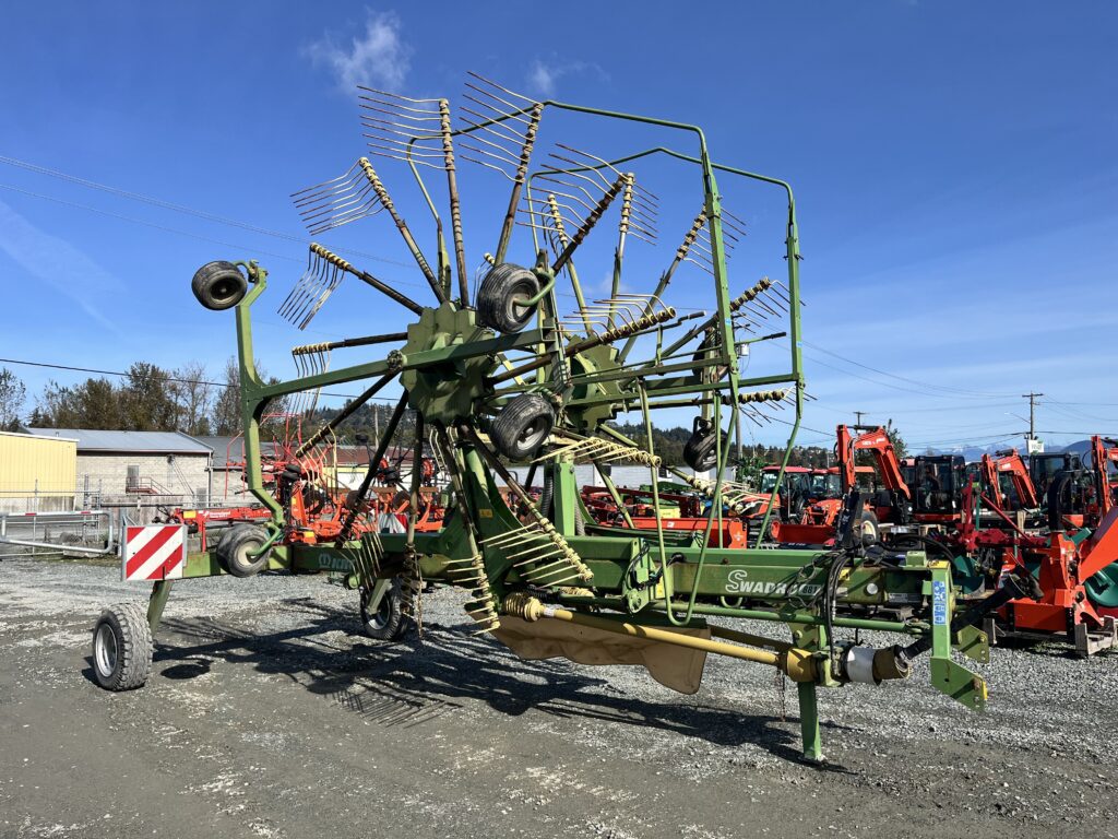 2004 krone Swadro 881 Center Delivery Rake