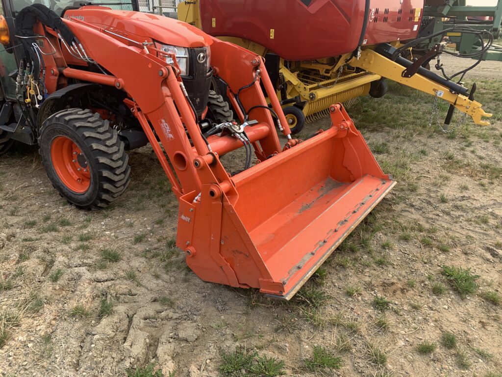 2021 Kubota L5460HSTCC Tractor 4