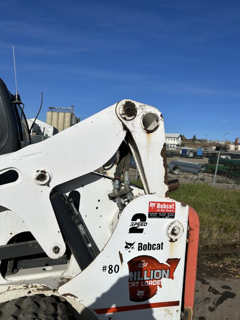 2014 Bobcat T650 CTL w/ Bucket 5