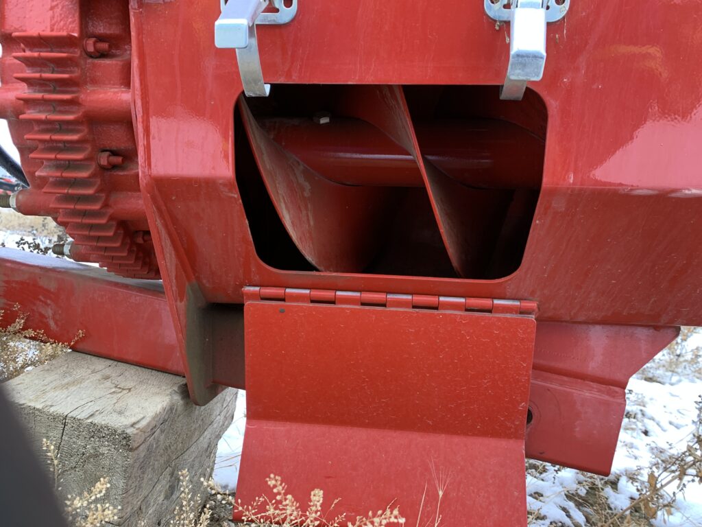 New Farm King Y1395TS Grain Auger 8