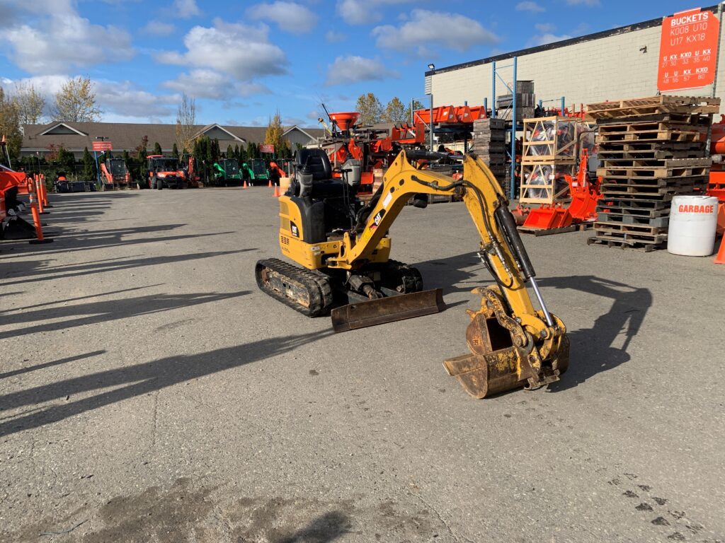 2014 Caterpillar 301.7 Mini Excavator 1