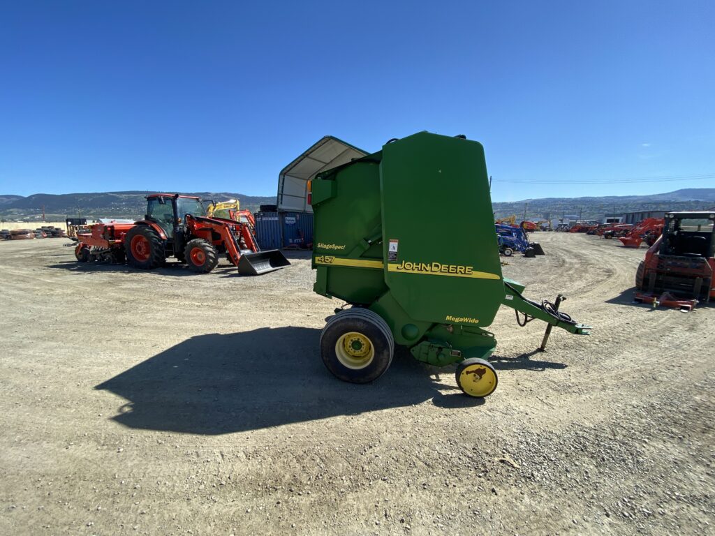 2003 John Deere 457 Round Baler 6