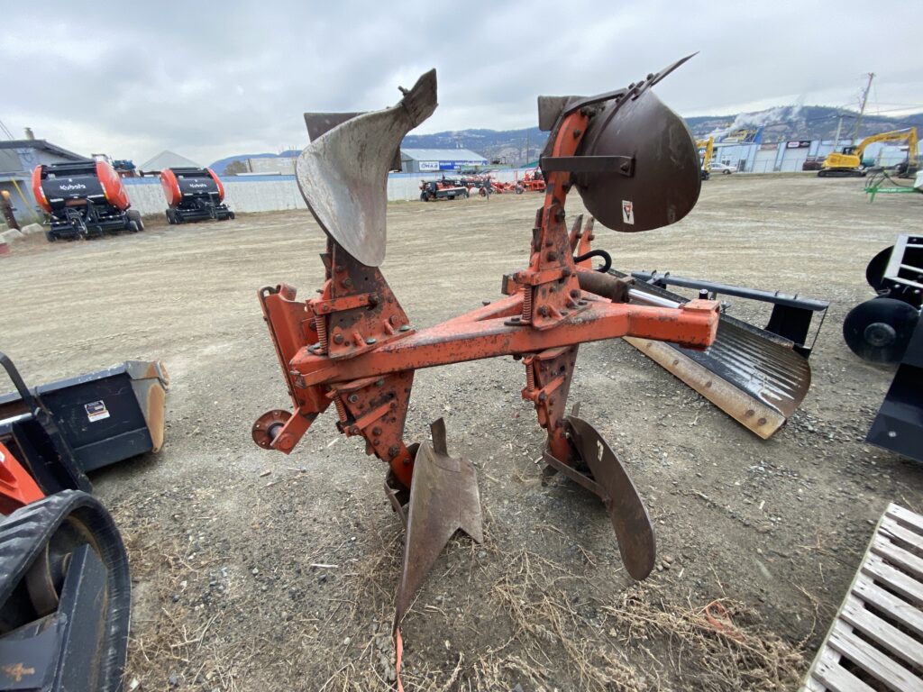 Allis Chalmers Plow