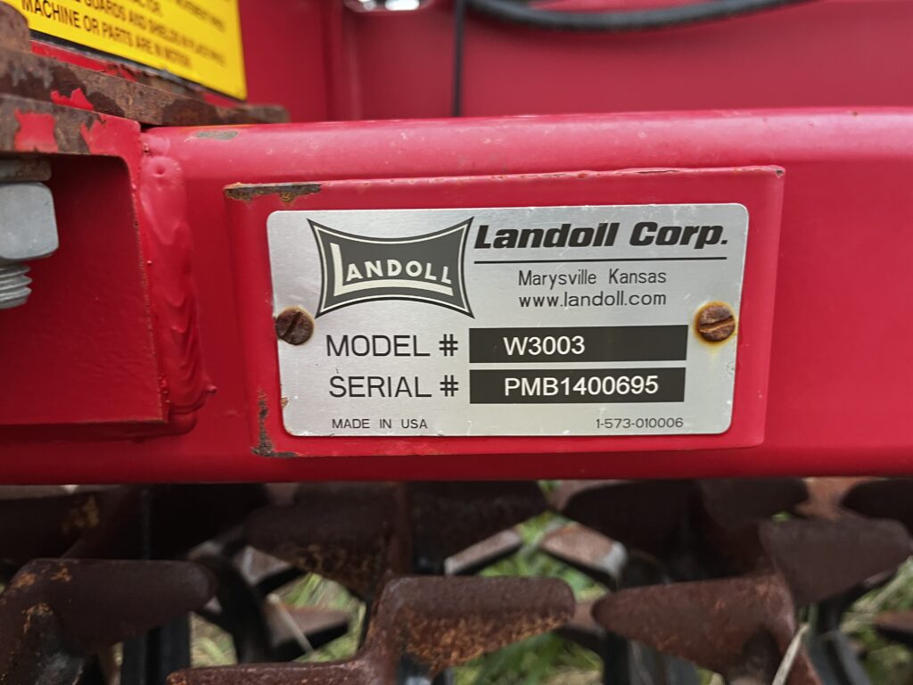 2014 Brillion WCCS-3003 25' Folding Pulvimulcher 3
