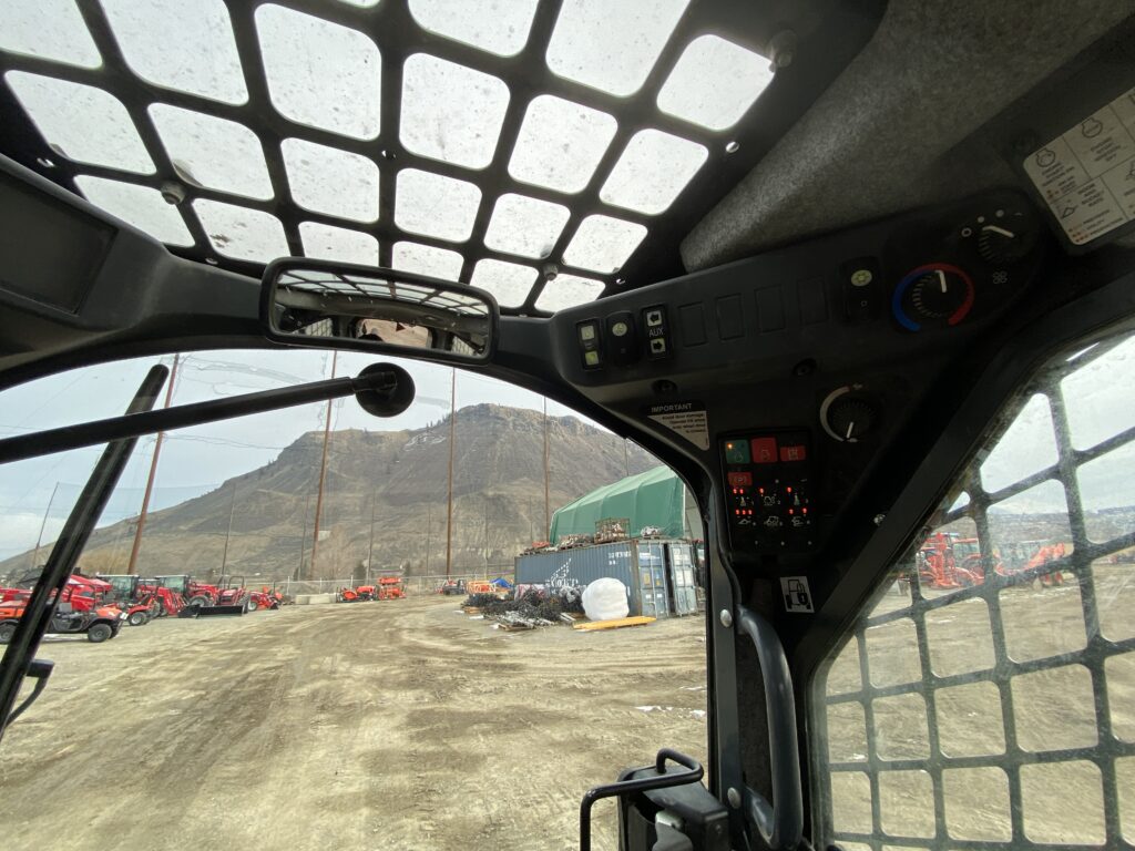 2022 John Deere 325G Track Loader 7