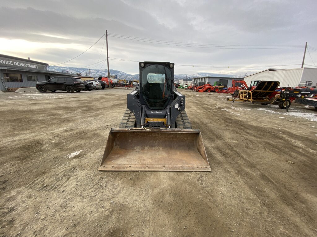 2022 John Deere 325G Track Loader 2