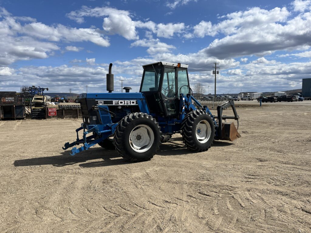1990 Versatile 276 Bi-Directional Tractor w/ Loader