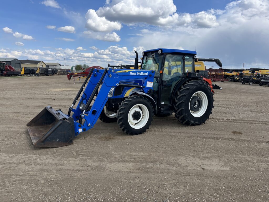 2012 New Holland T4040 Tractor 3