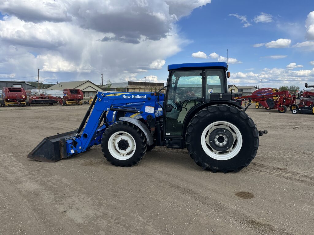 2012 New Holland T4040 Tractor 2