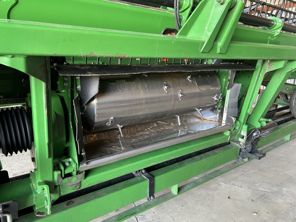 2018 John Deere 735D Header 4
