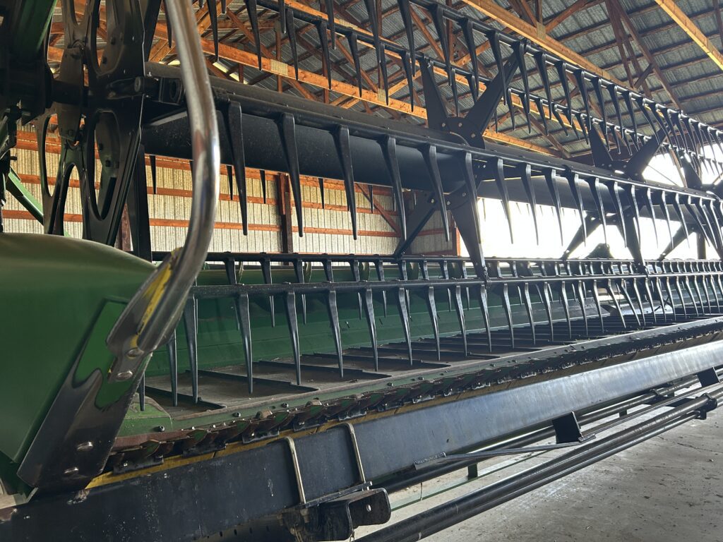 2018 John Deere 735D Header 2