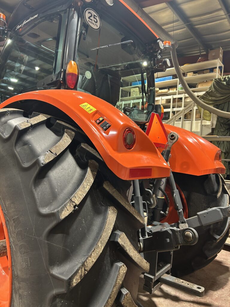 2019 Kubota M7-172D Tractor 3