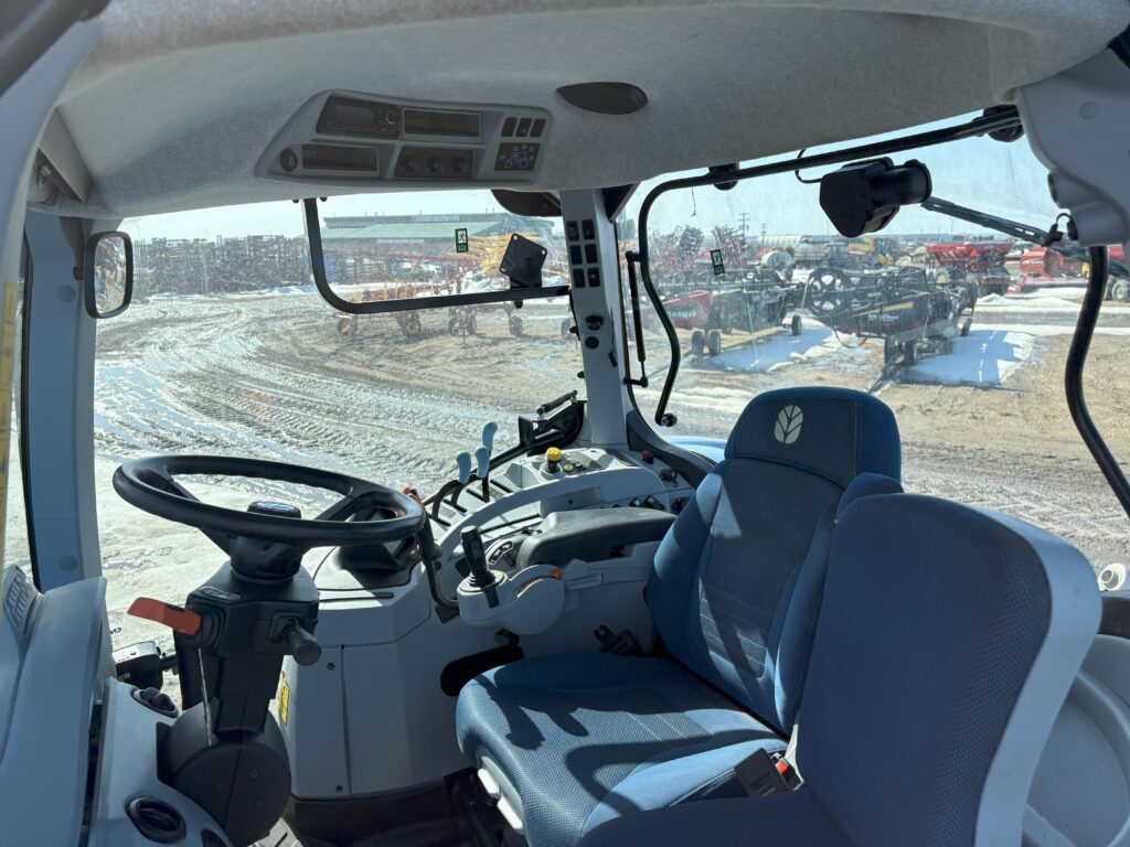 2021 New Holland T7.190 Classic Tractor 6