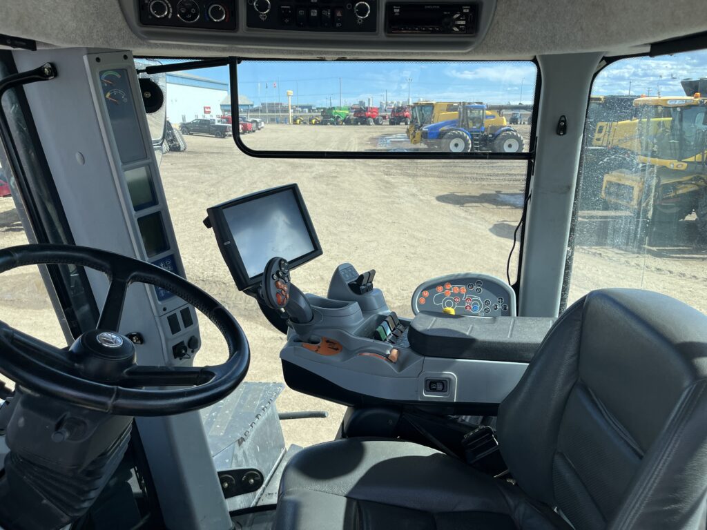 2019 New Holland T9.600 Smarttrax CVT Tractor 5