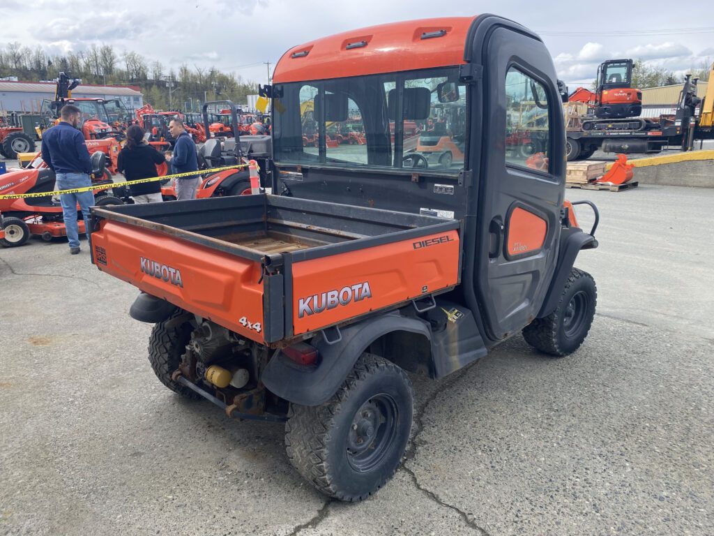 2017 Kubota RTV-X1100 Diesel with Cab (Heat and A/C) 5