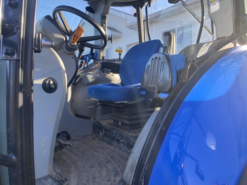 2016 New Holland T5.115 Tractor 5