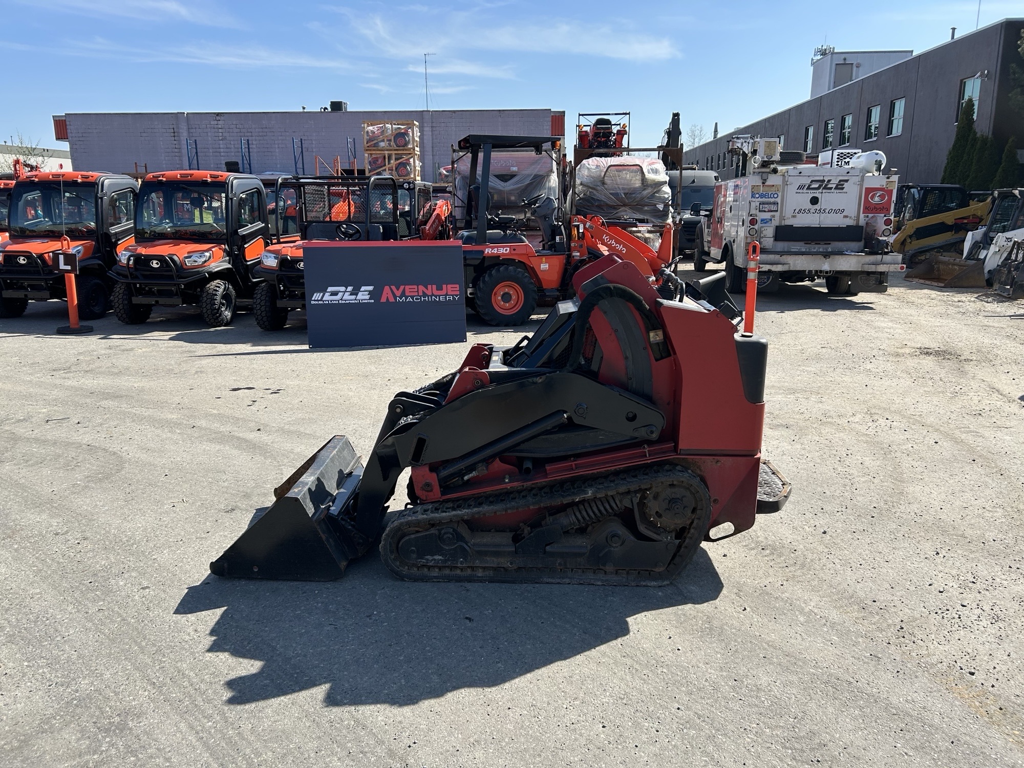 2019 Toro Dingo TX1000 1