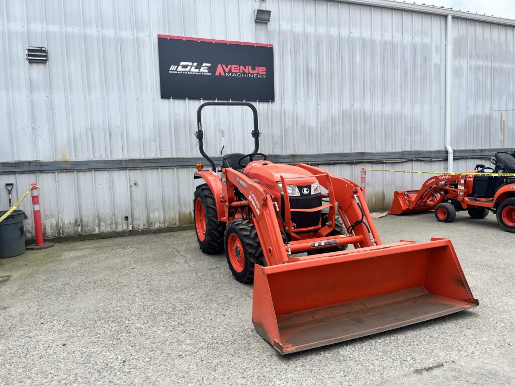 2017 Kubota L3901 with Loader 0