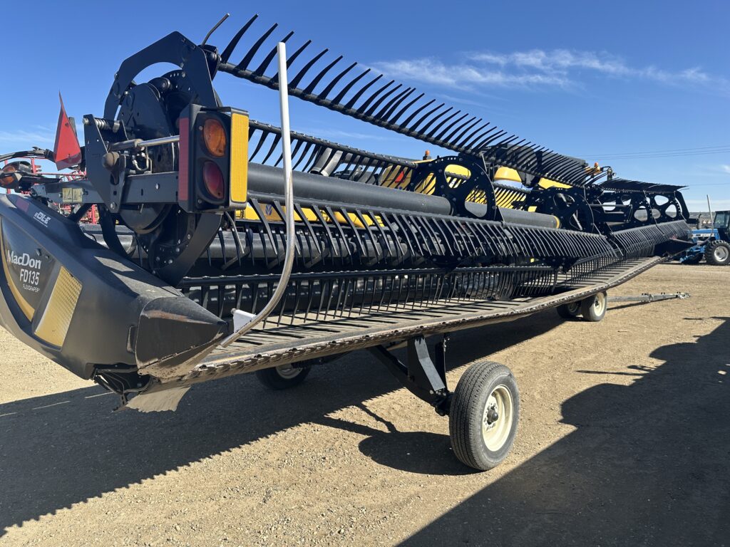 2018 MacDon FD135 FlexDraper Header 0