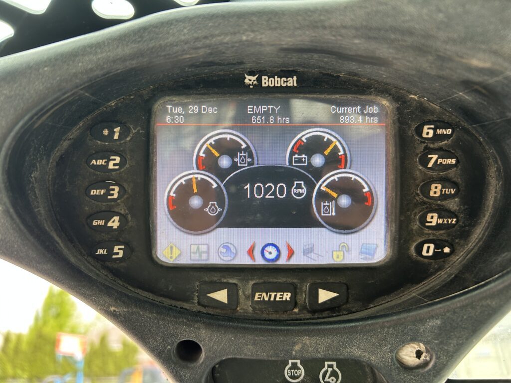 2014 BOBCAT T590 5