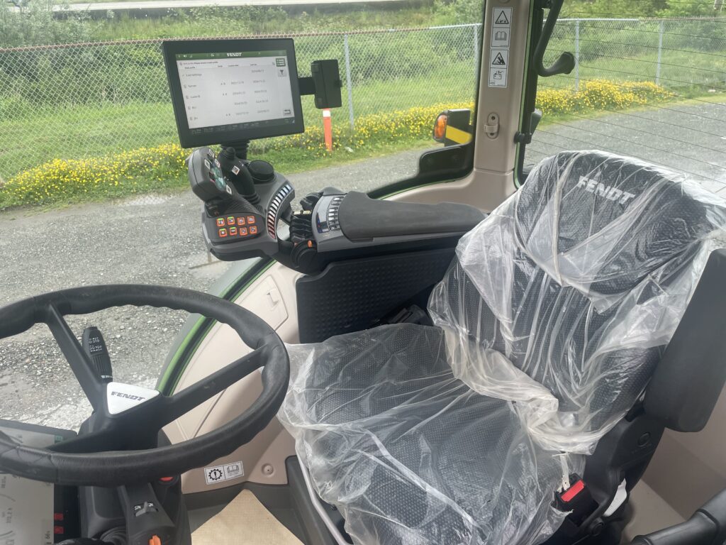 2022 Fendt 512G3 Tractor 7