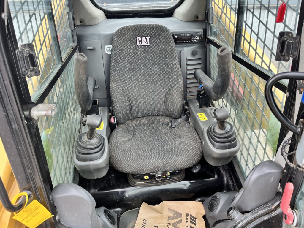 2013 Cat 246D Skid Steer 4