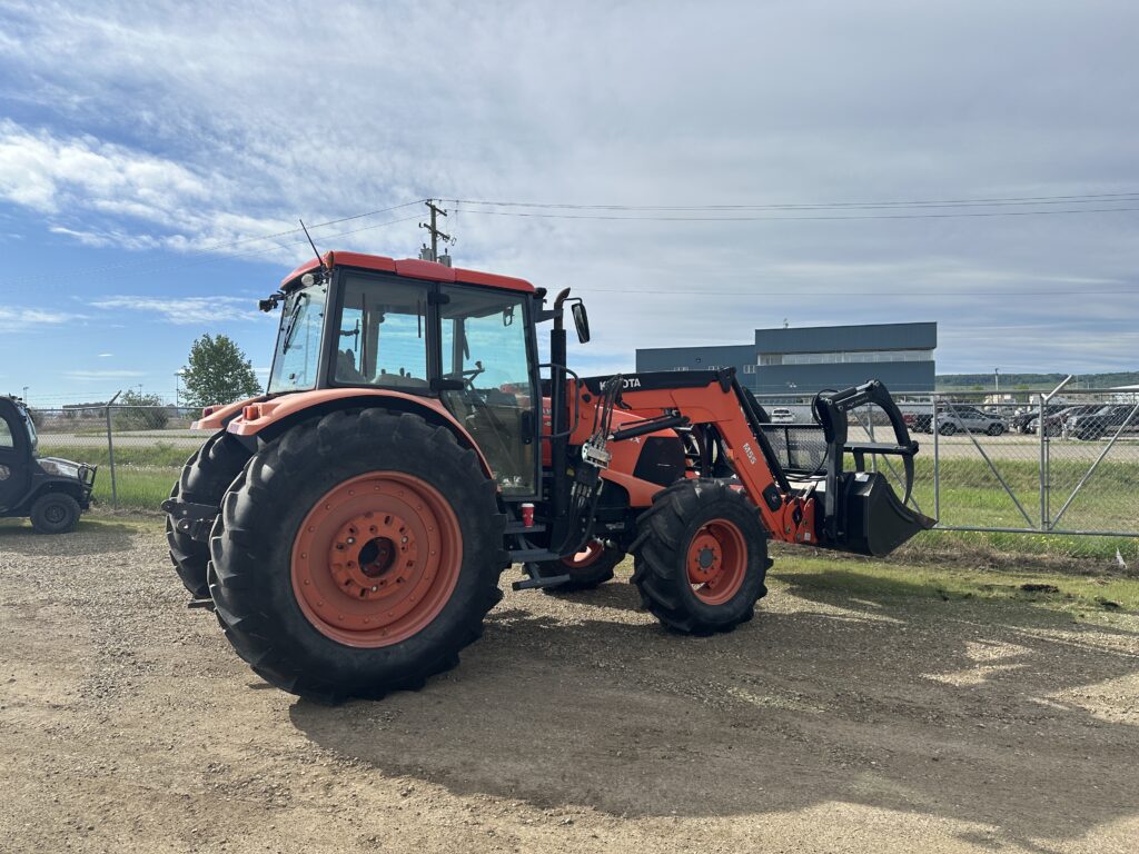 2011 Kubota M135XDTC Tractor 2