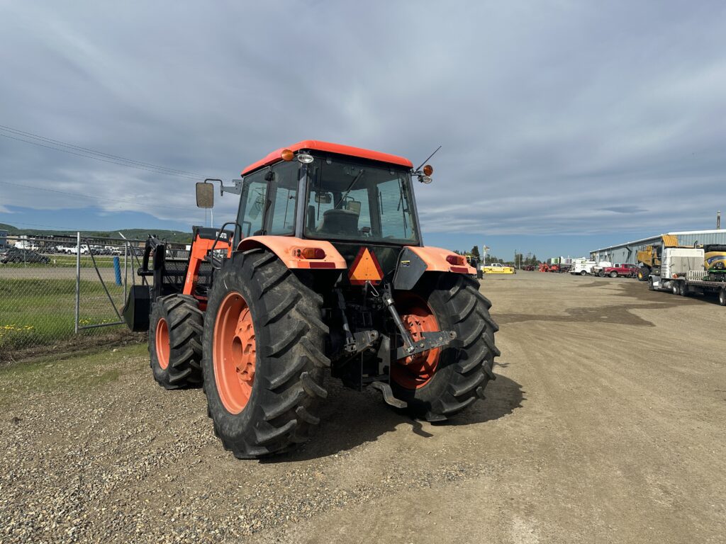 2011 Kubota M135XDTC Tractor 3