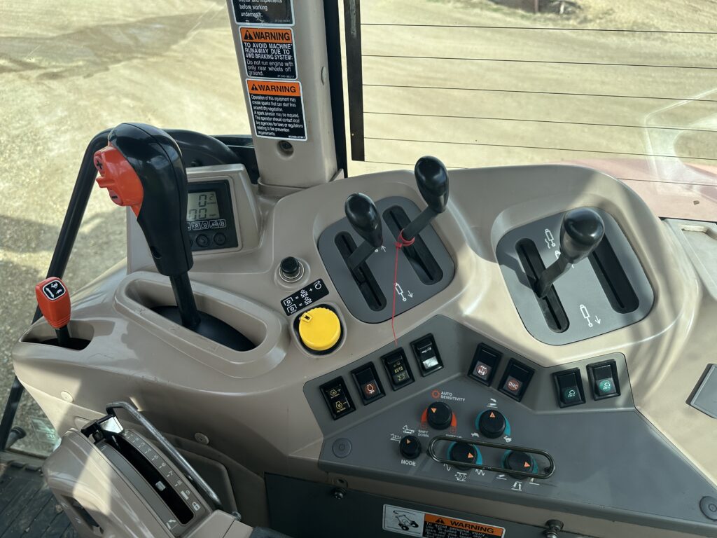 2011 Kubota M135XDTC Tractor 5