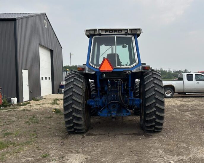 1990 New Holland 8630 FWA Tractor 2