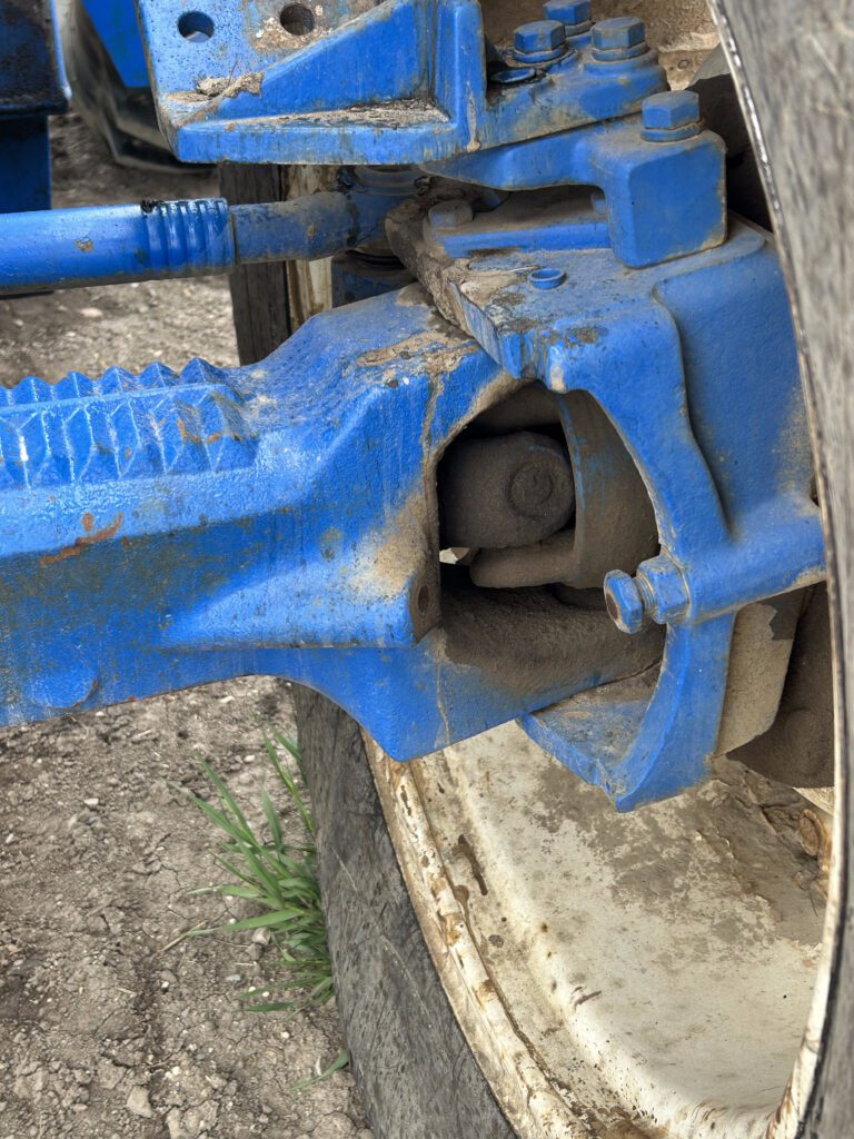 1990 New Holland 8630 FWA Tractor 12