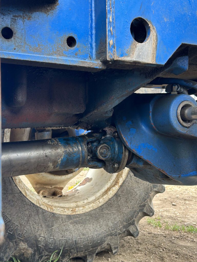 1990 New Holland 8630 FWA Tractor 15