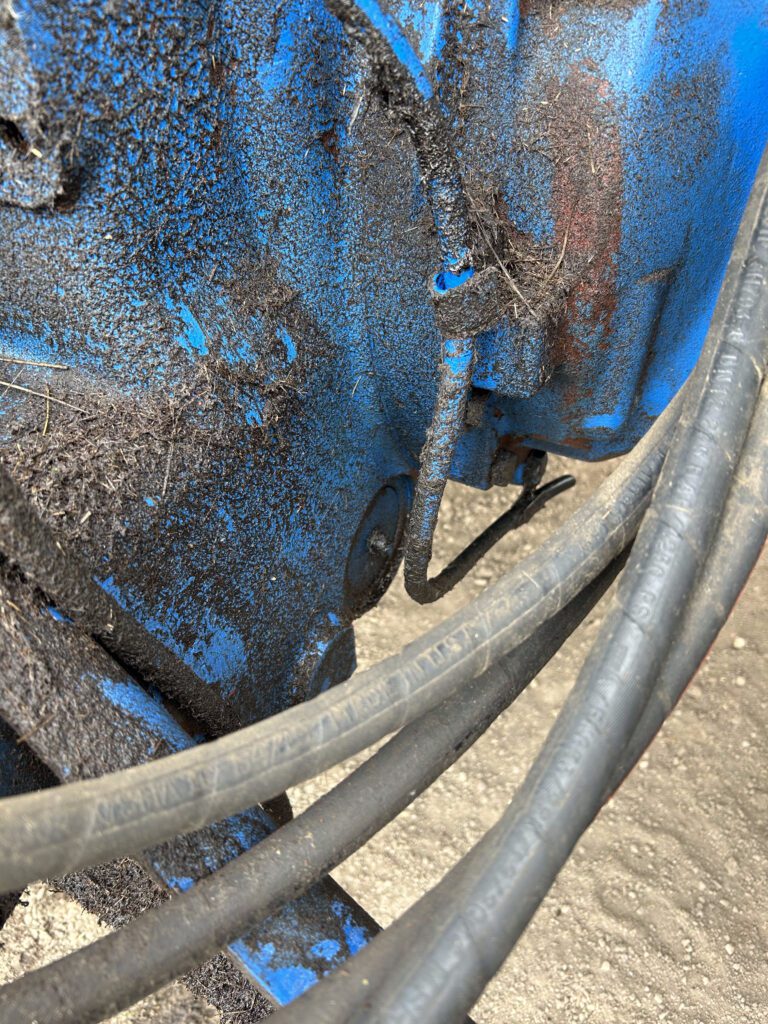 1990 New Holland 8630 FWA Tractor 16