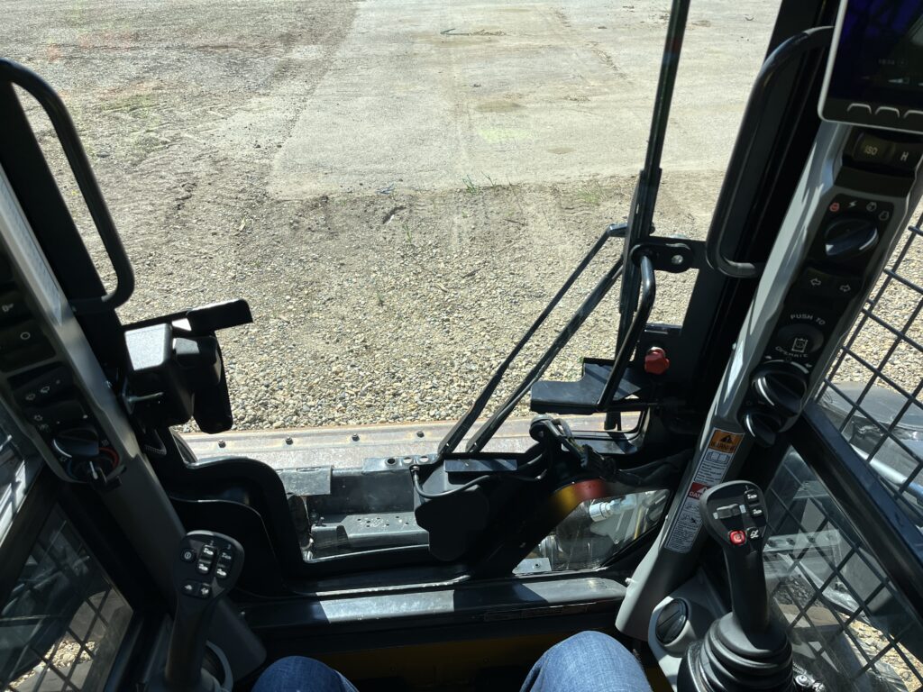 2022 New Holland C332 Compact Track Loader 9