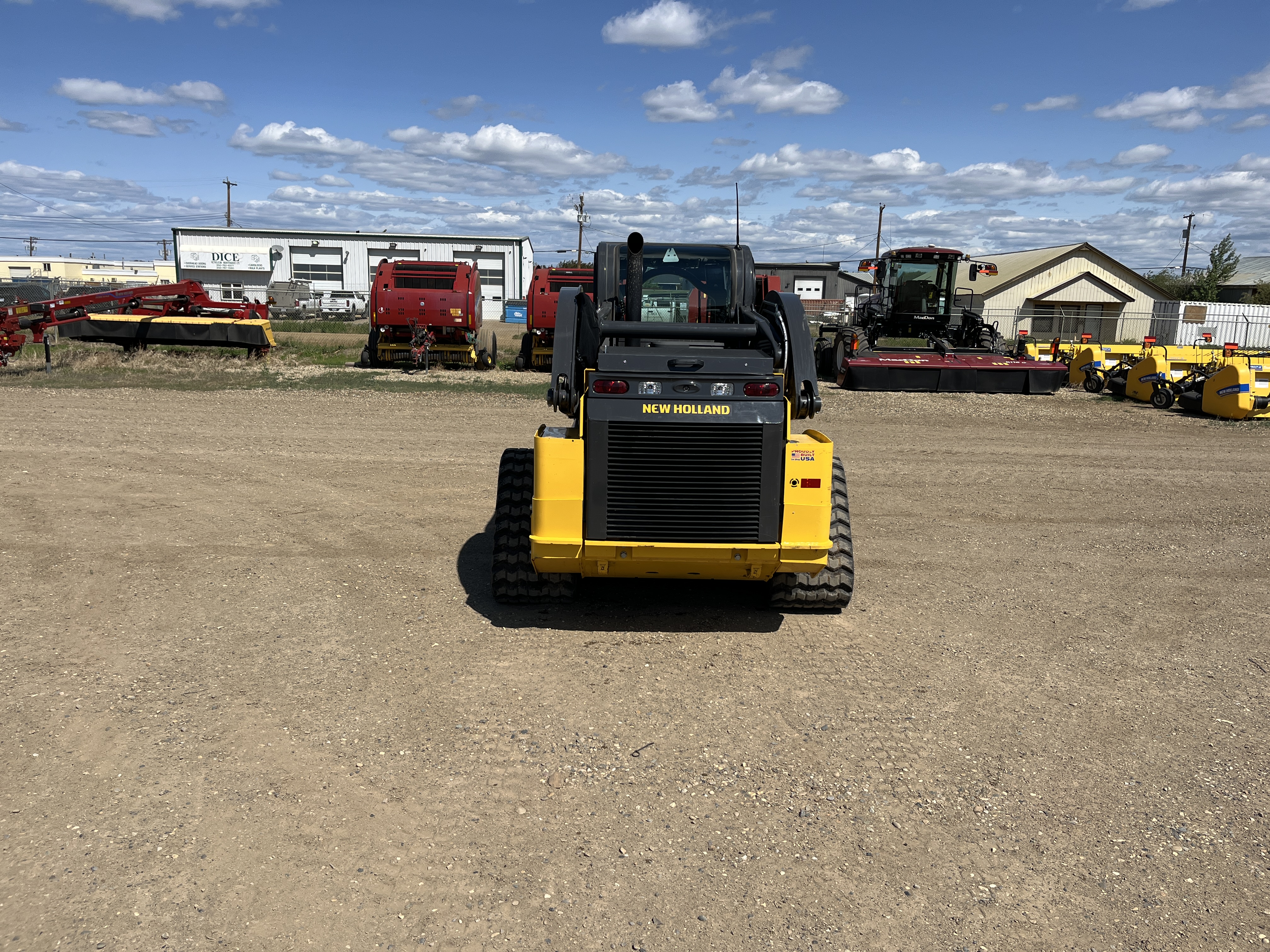 2022 New Holland C332 Compact Track Loader 4