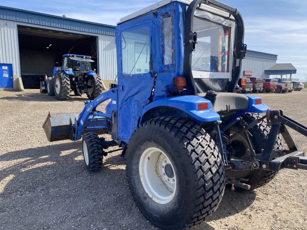 2001 New Holland TC35D Tractor 4