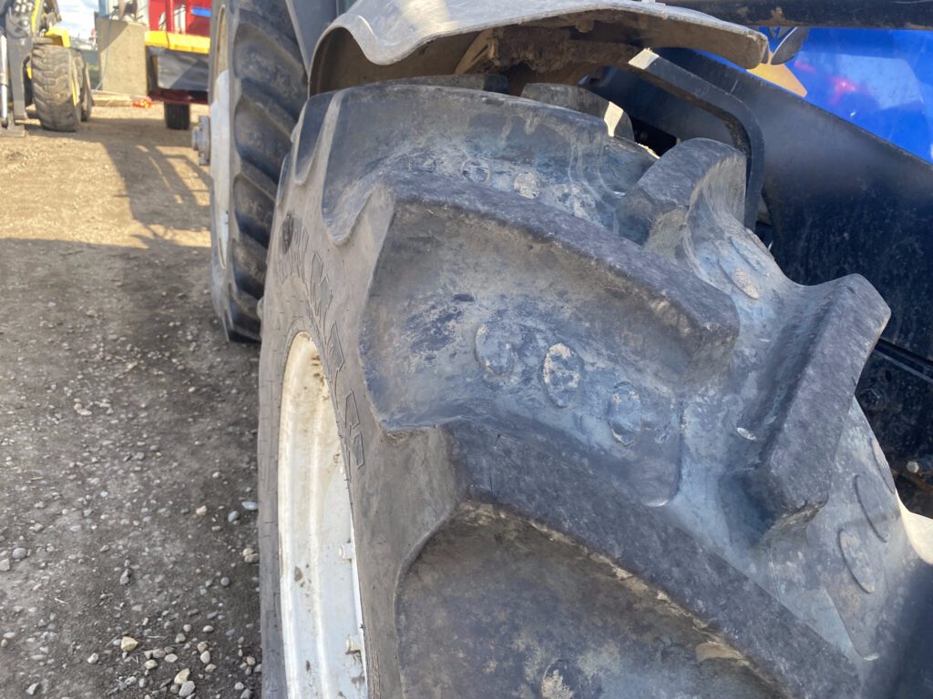 2013 New Holland T6.175 Tractor 8