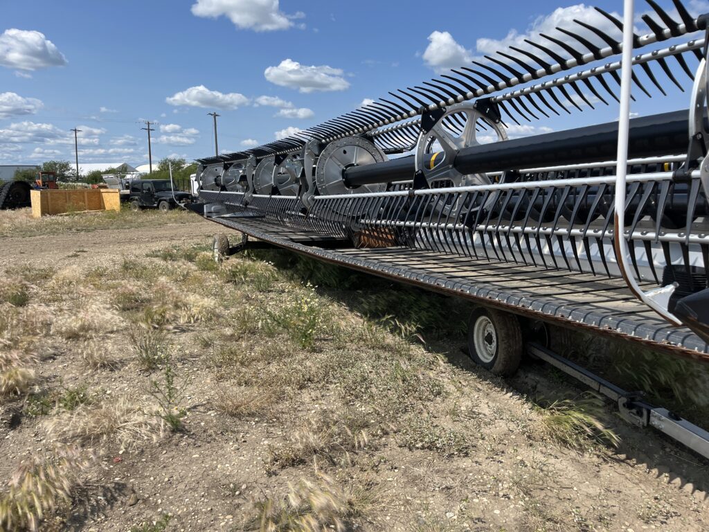 2023 MacDon FD240 FlexDraper Header 1