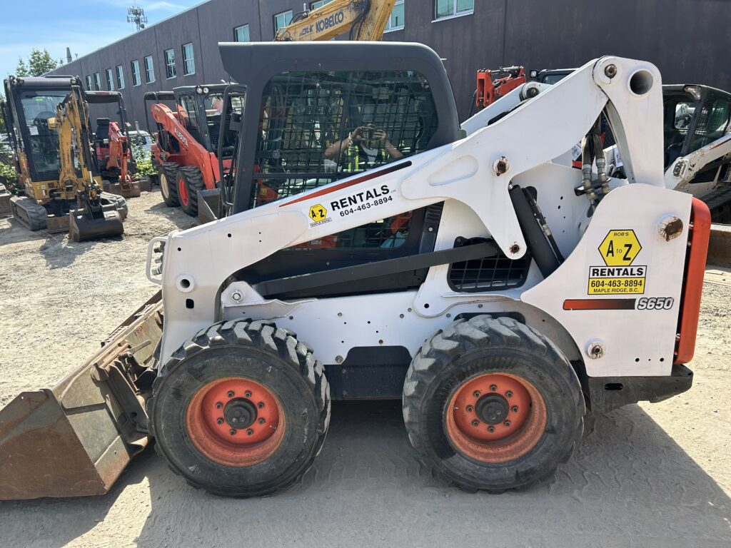 2012 BOBCAT S650 1