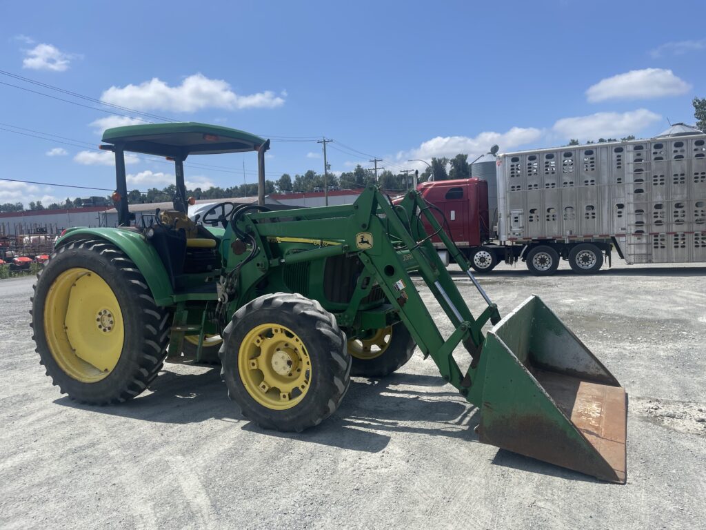 2004 John Deere 6420 Tractor 4