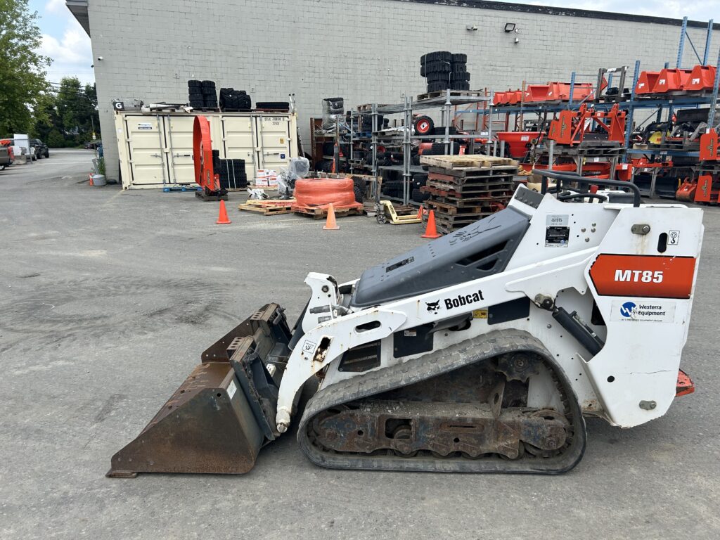 2017 BOBCAT MT85
