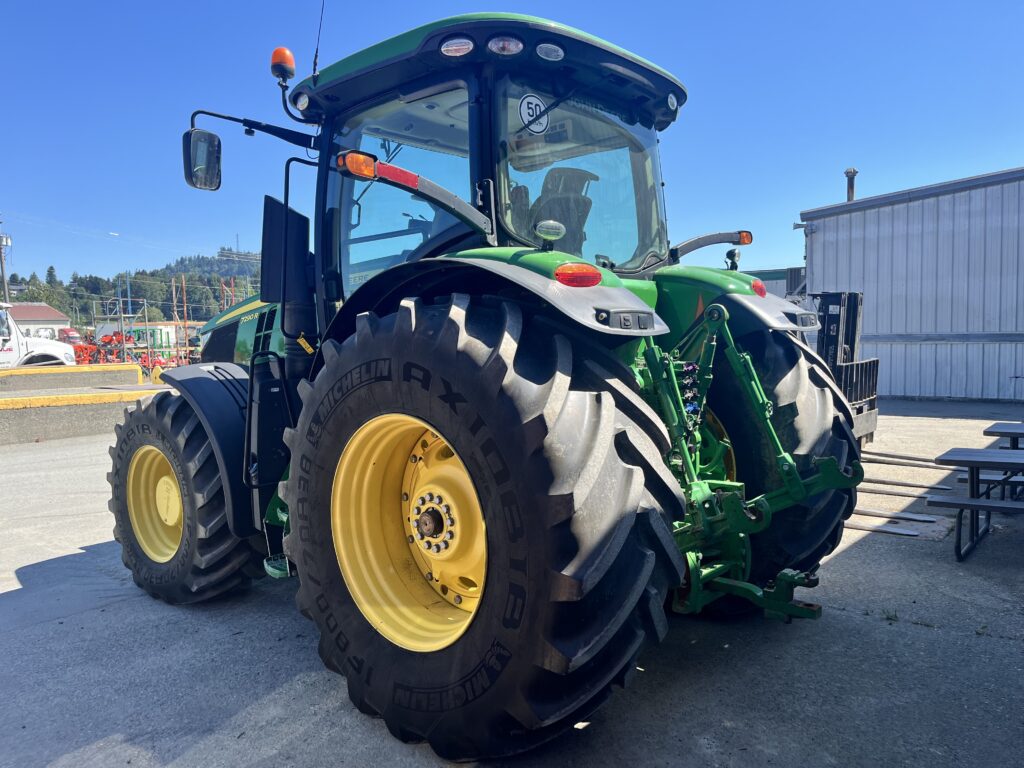 2014 John Deere 7290R Cab Tractor 2