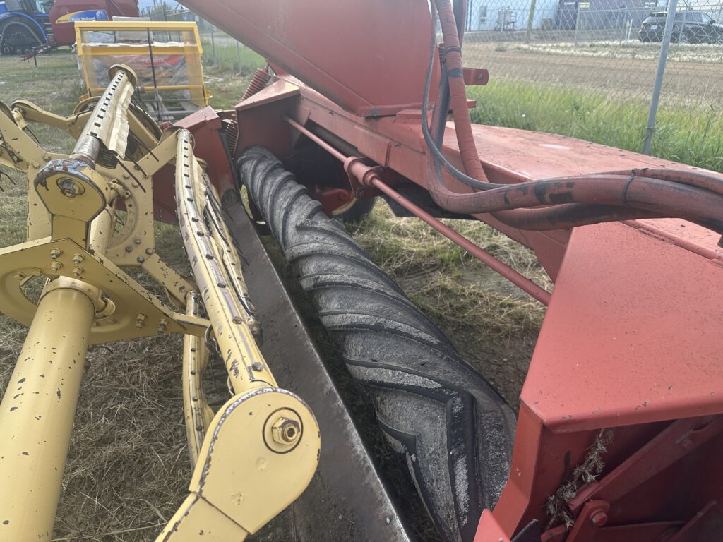 1998 New Holland 499 Haybine 3