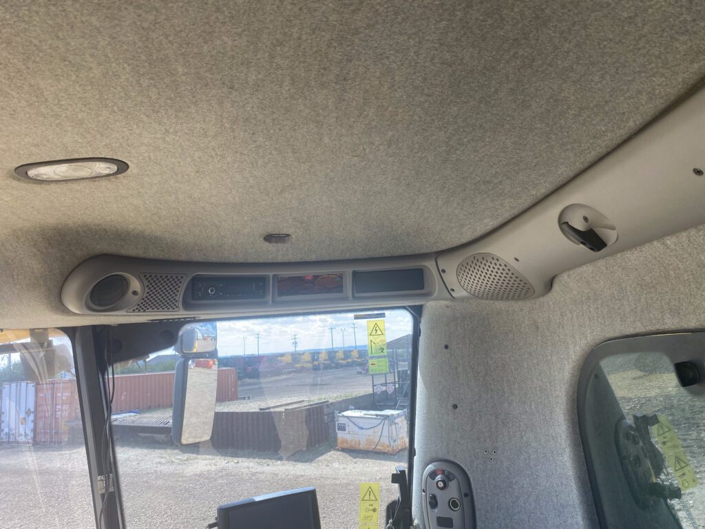 2014 New Holland CR9090Z Combine 10