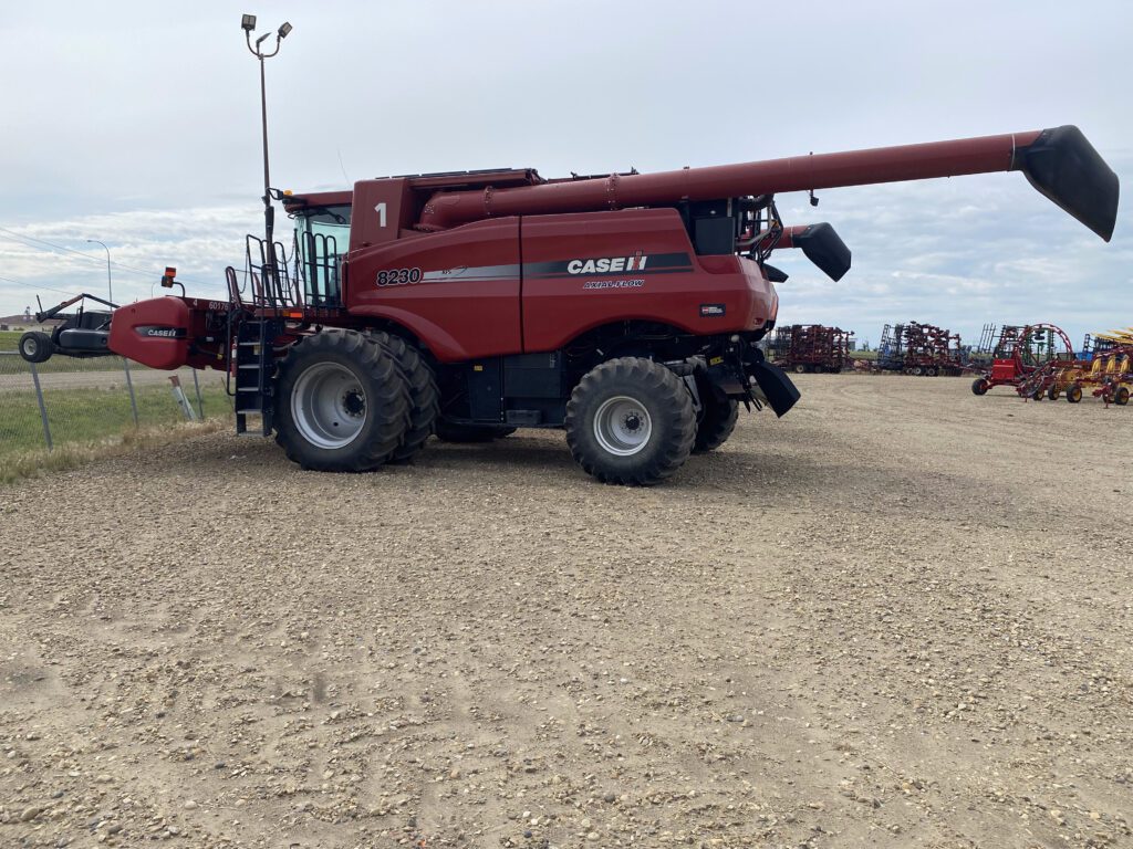 2012 Case 8230 Combine w/ 3016 Pickup Header 2