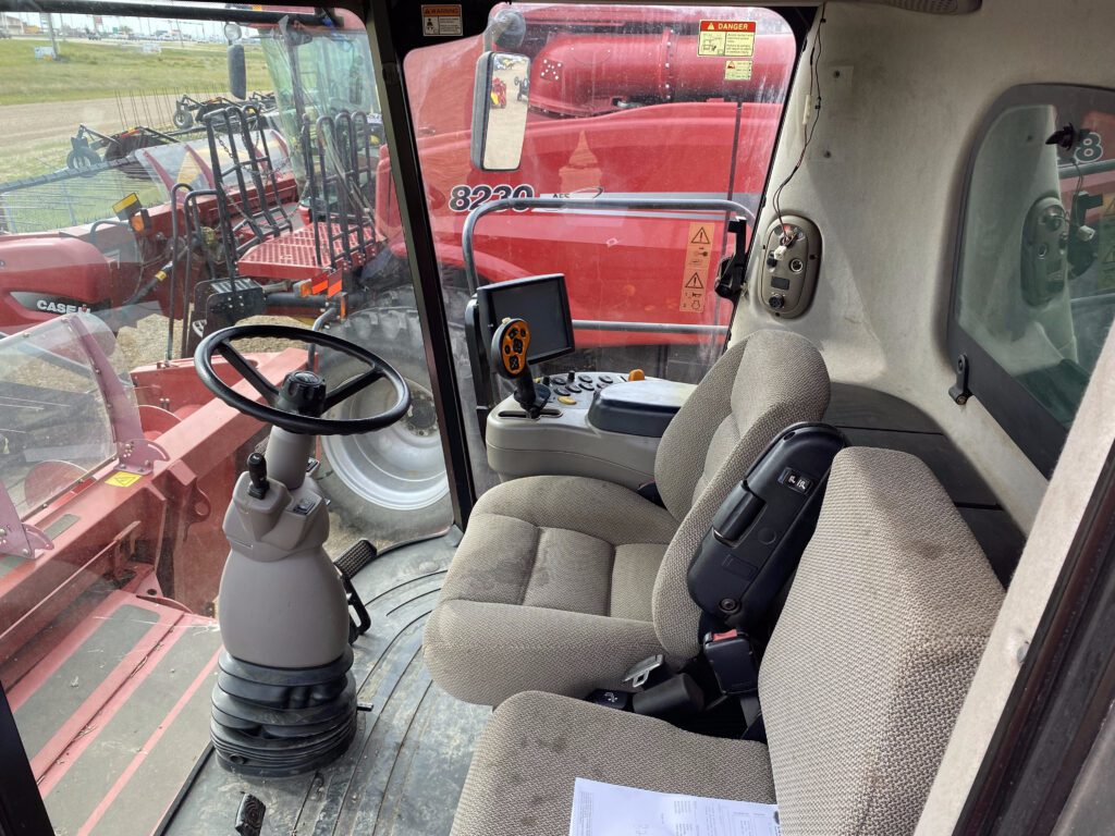 2012 Case 8230 Combine w/ 3016 Pickup Header 7
